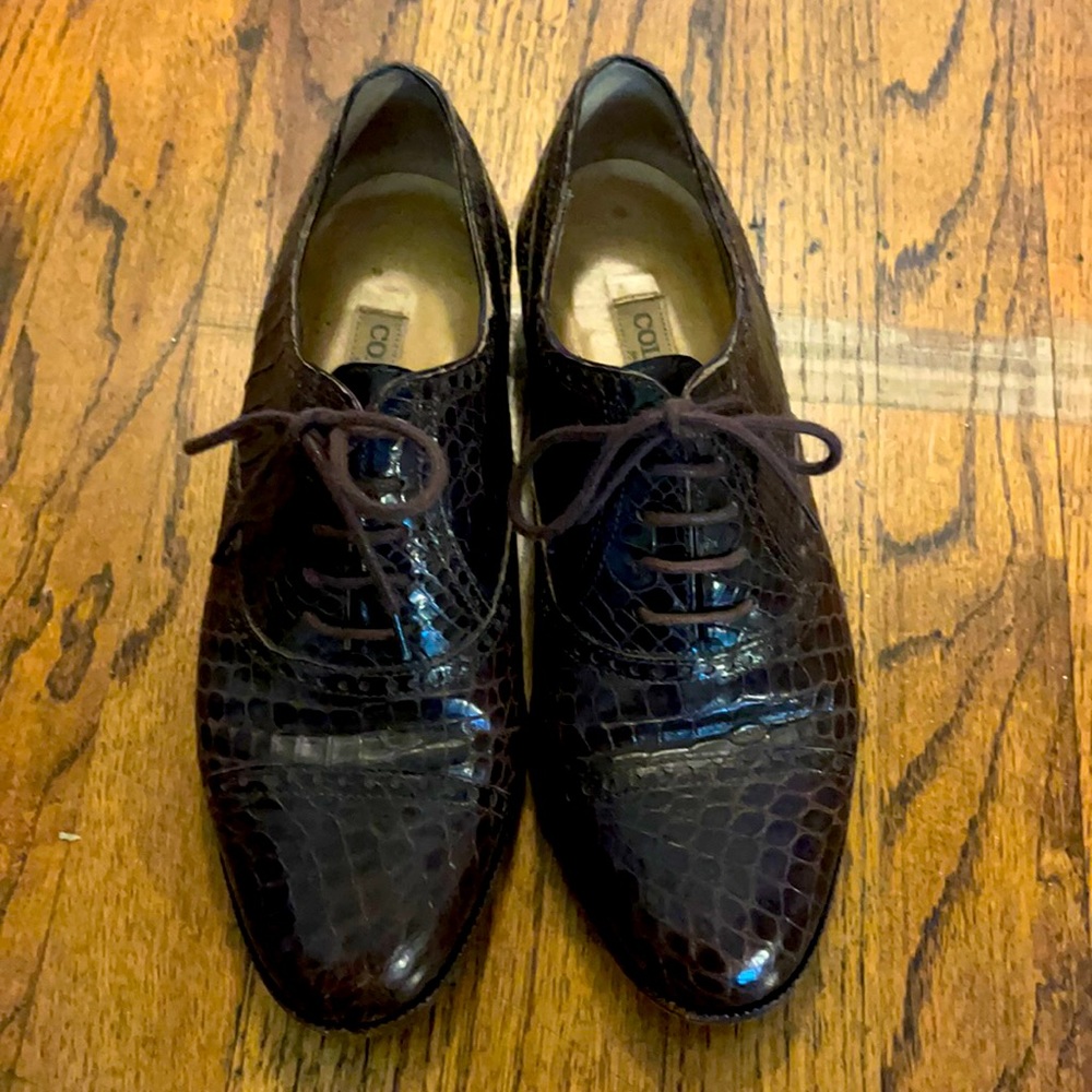 Vintage Dark brown Cole Haan Oxfords.